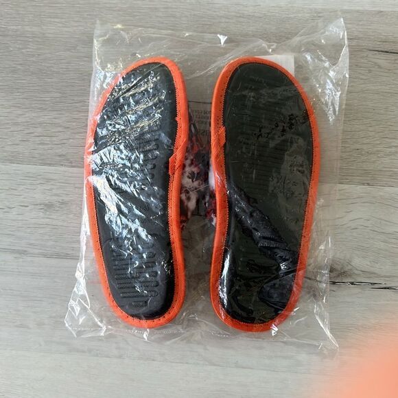 NFL FOCO Denver Broncos Team Scuff Slide Slippers Orange/Blue M (7-8) NWT IN PKG - Picture 4 of 5
